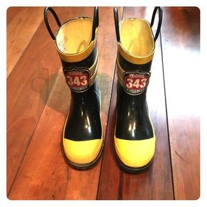 Boys Fireman rain boots size 12